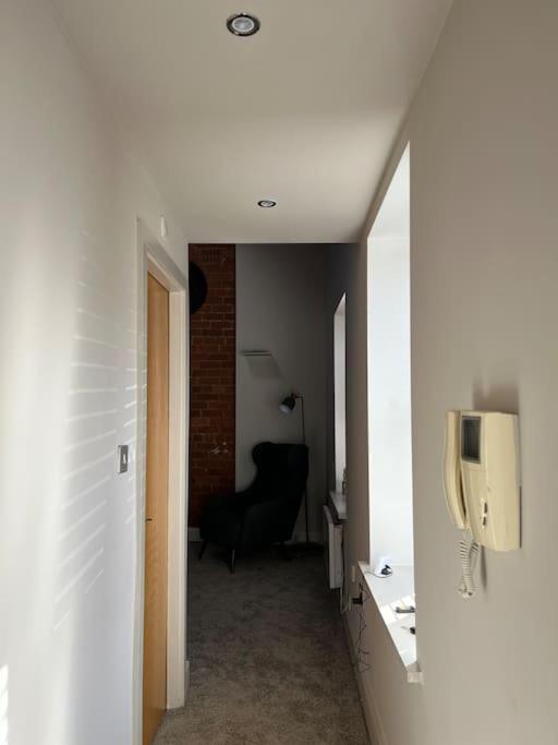 Gorgeous 2 Bed Loft Style Apartment Manchester Exterior foto